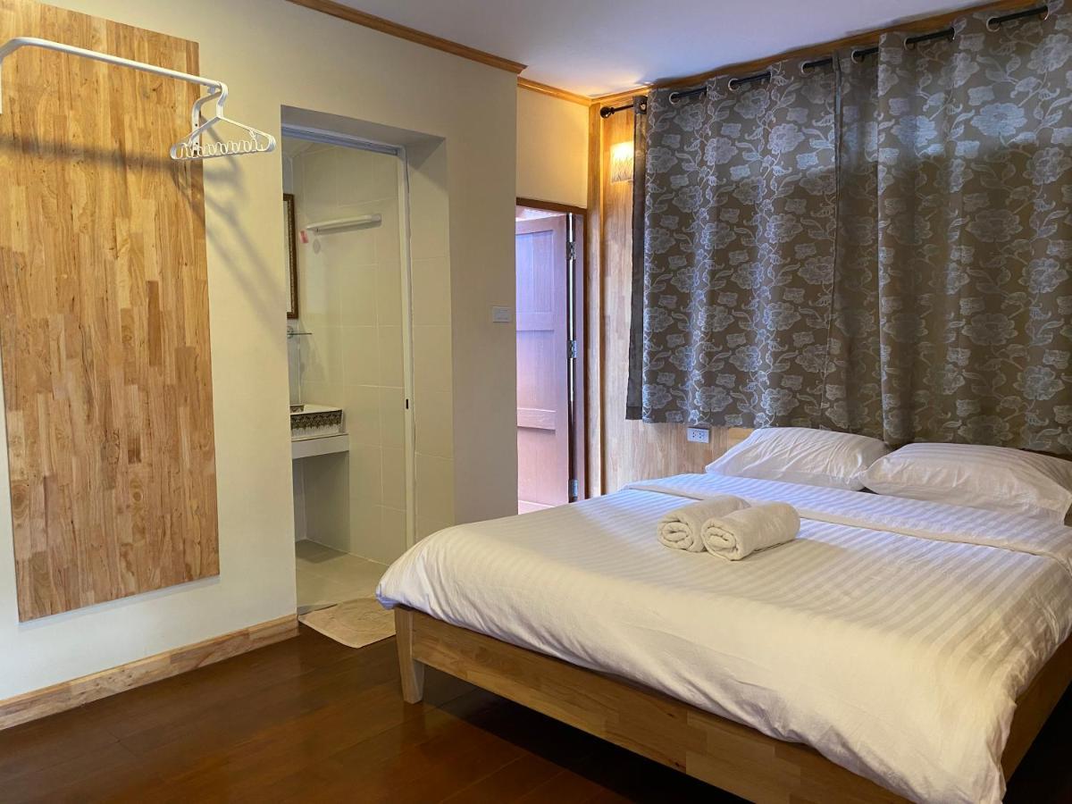 Bed In Beyt Boutique Hotel Nonthaburi Exteriör bild