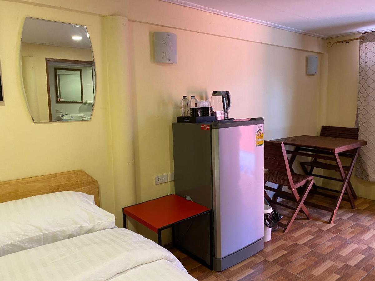 Bed In Beyt Boutique Hotel Nonthaburi Exteriör bild